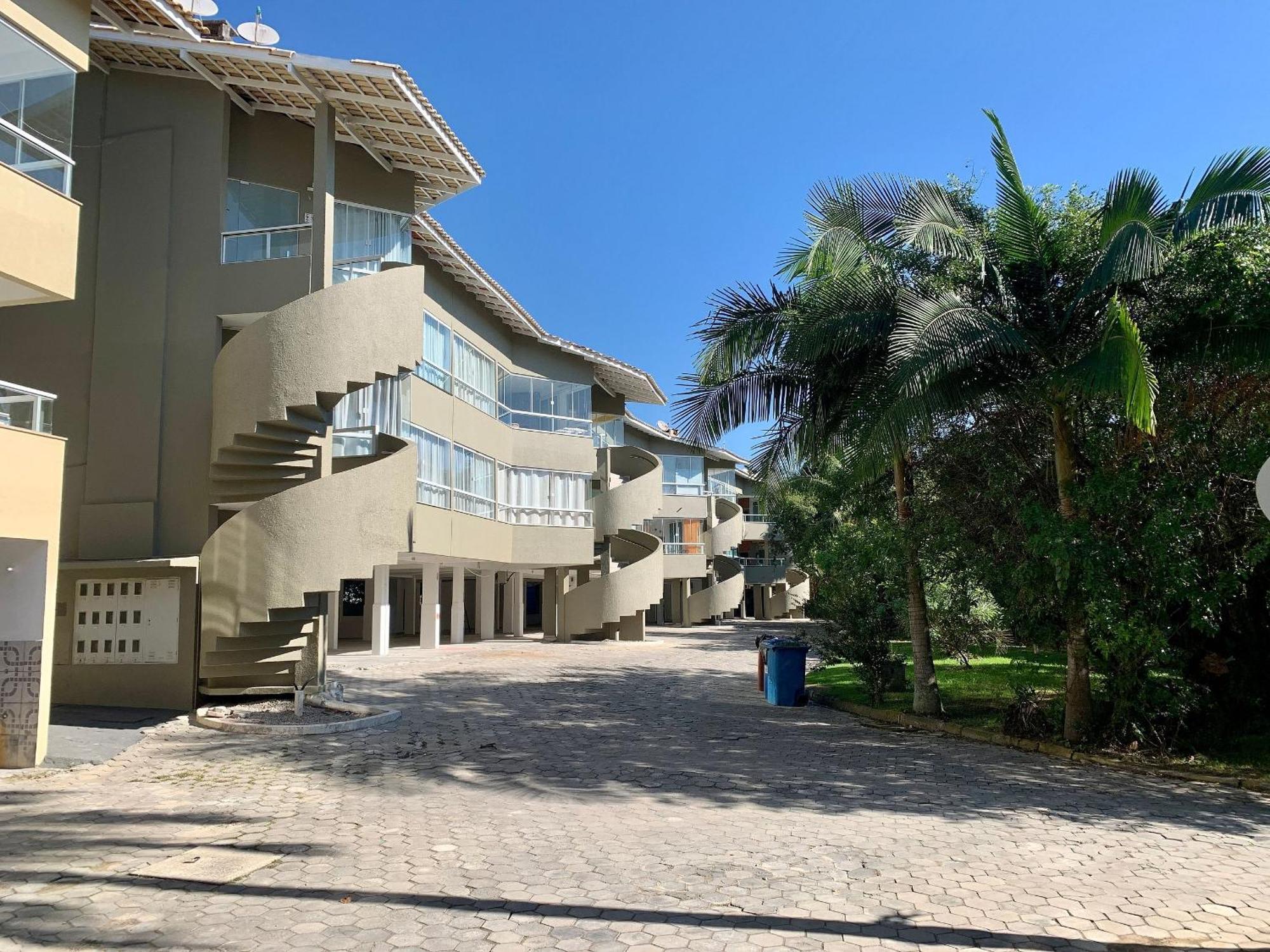 Apartment Res. Solar Bromelias Bombinhas